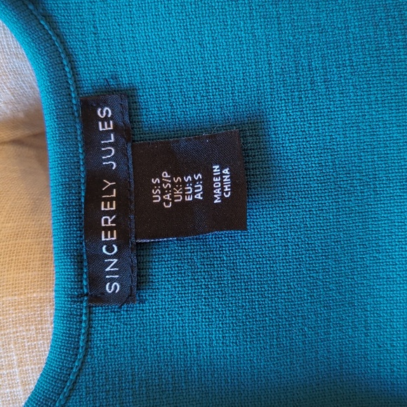 Sleeveless Mini Dress - Picture 4 of 4